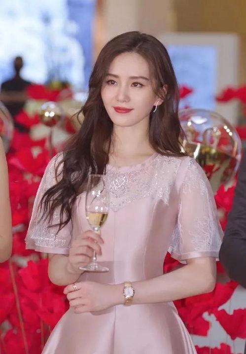 娱乐圈一线吃瓜选手,揭秘明星幕后故事